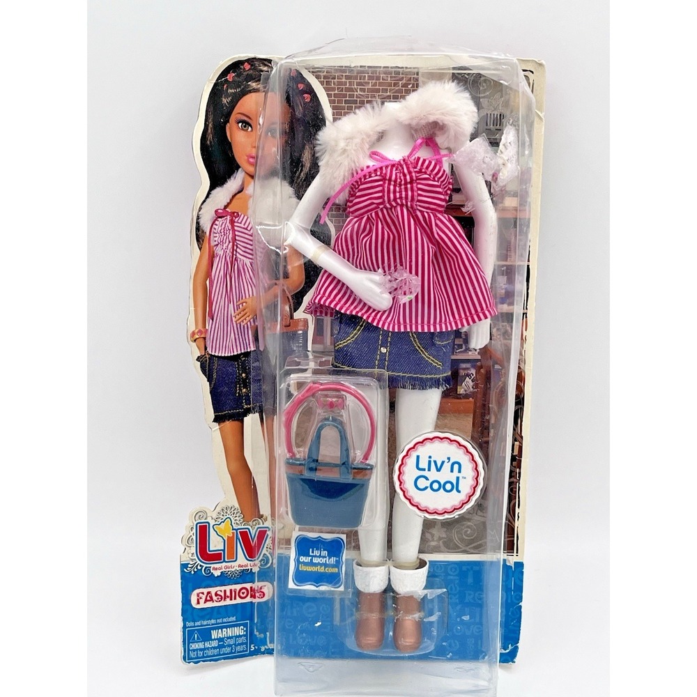 Liv clothes pack Girls Real Life Liv'n Cool Fashion 2010 Spin Master Barbie doll